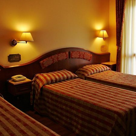 Hotel Valdaso เปดาโซ ภายนอก รูปภาพ