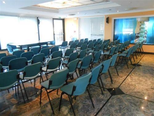 Hotel Valdaso เปดาโซ ภายนอก รูปภาพ
